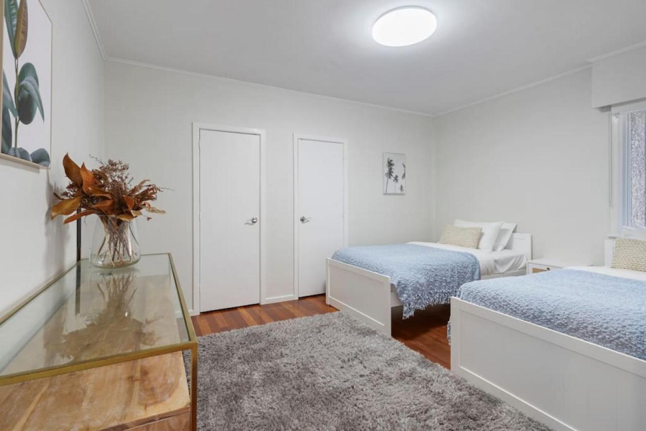 Amazing Home By Beach - Fully Aircon-Ed - Wifi Окленд Екстер'єр фото